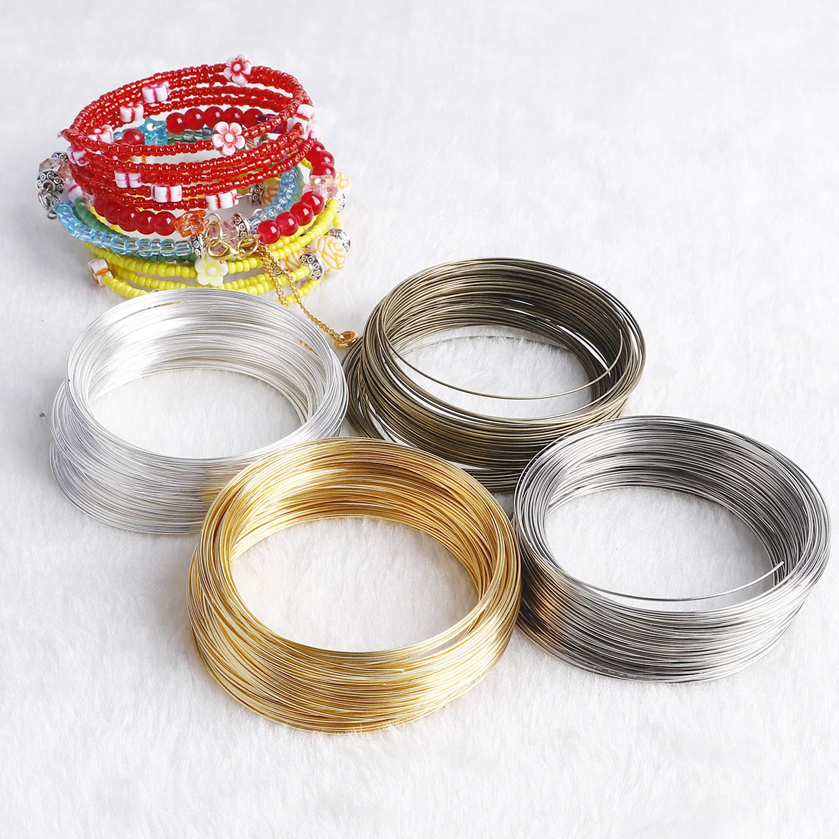 100Loops 0.6mm Memory Wire Bra - Jewelry Making Gold Wire recension och pris